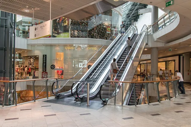 stairs, shopping mall, store, shopping, kielce, crown, poland, shopping mall, shopping mall, shopping mall, shopping mall, shopping mall. Google Shopping free listings vs paid ads: a UK comparison