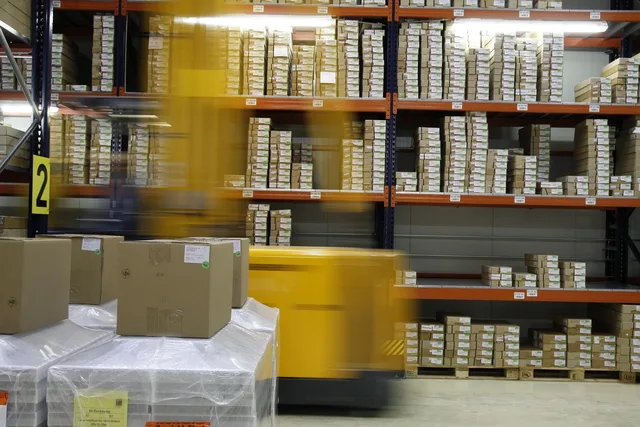 high level rack, warehouse, range, shelf, shipment, packaging, logistics, central warehouse, turnover, warehouse, warehouse, warehouse, warehouse, warehouse, logistics, logistics. Plan shopping feeds operations before peak season