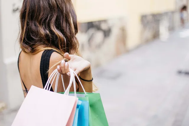 happy holidays, woman, shopping, lifestyle, adult, bags, buy, shopping bags, retail, sale, woman shopping. Avoid common shopping feeds strategy mistakes with a practical scoring rubric